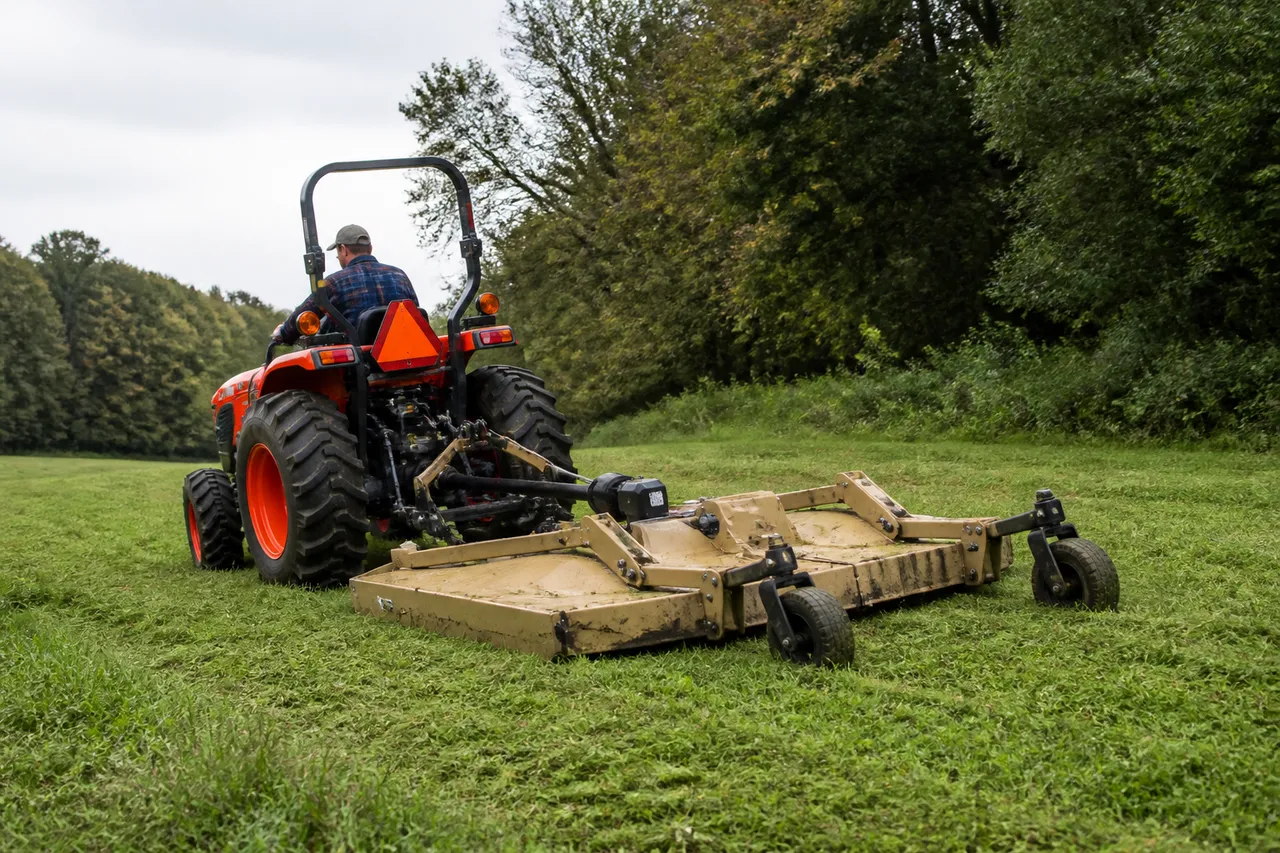 Broyeur pour tracteur trop lourd sur micro-tracteur